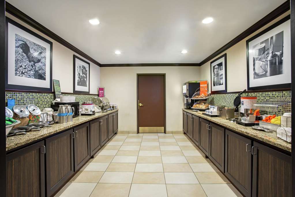 Spark By Hilton Colorado Springs I 25 Central Ресторан фото